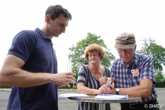 Bild: Eine Sonderprüfung wurde in Bitterfeld abgehalten. Die Teilnehmer musste innerhalb von drei Minuten Fragen beantworten.