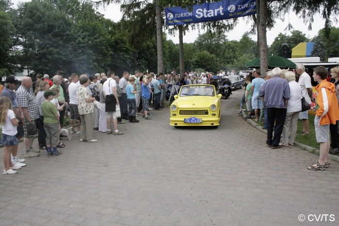 Bild: Start der Samstagsausfahrt nach Zschornewitz zum dortigen Industriedenkmal.