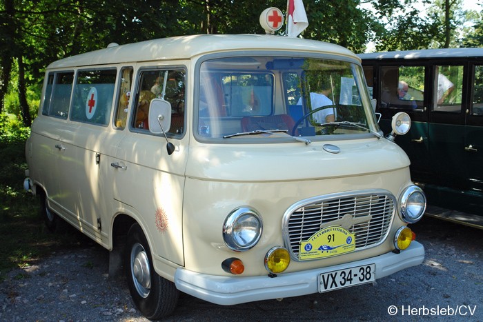 Bild: Eintreffen & Ausstellung der Oldtimer auf dem Zörbiger Schloßgelände am 09.07.2011.